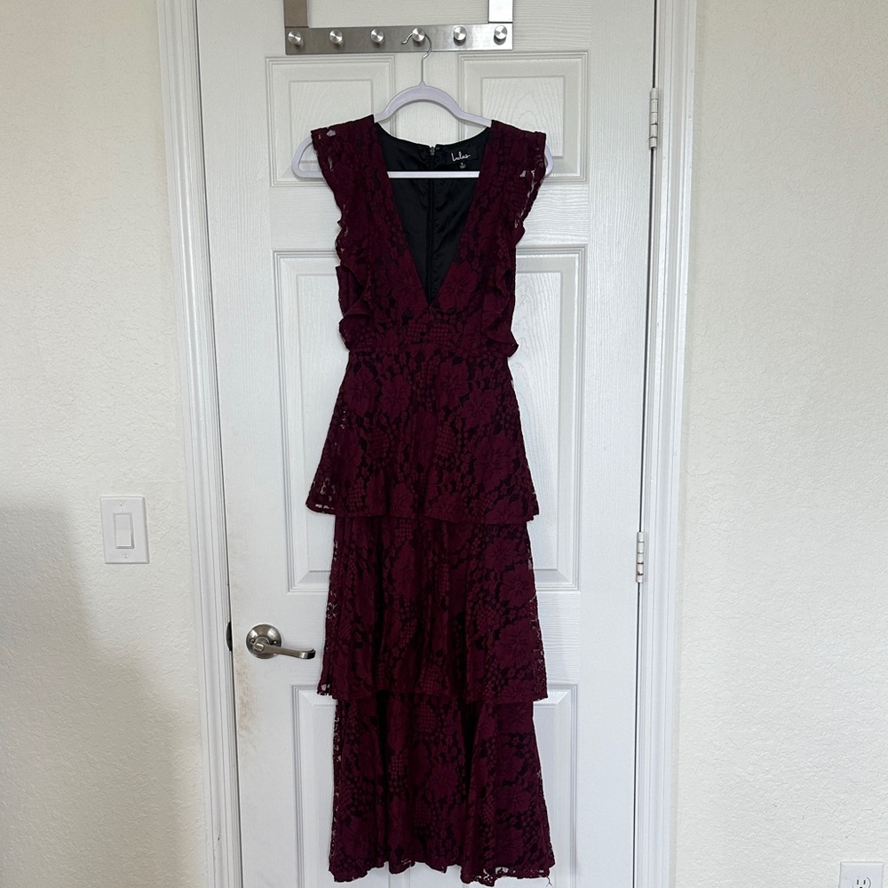 Lulu's Molinetto Burgundy Lace Tiered Maxi Dress